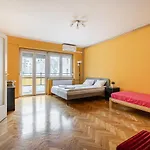 Bpr Castle Point Apartment